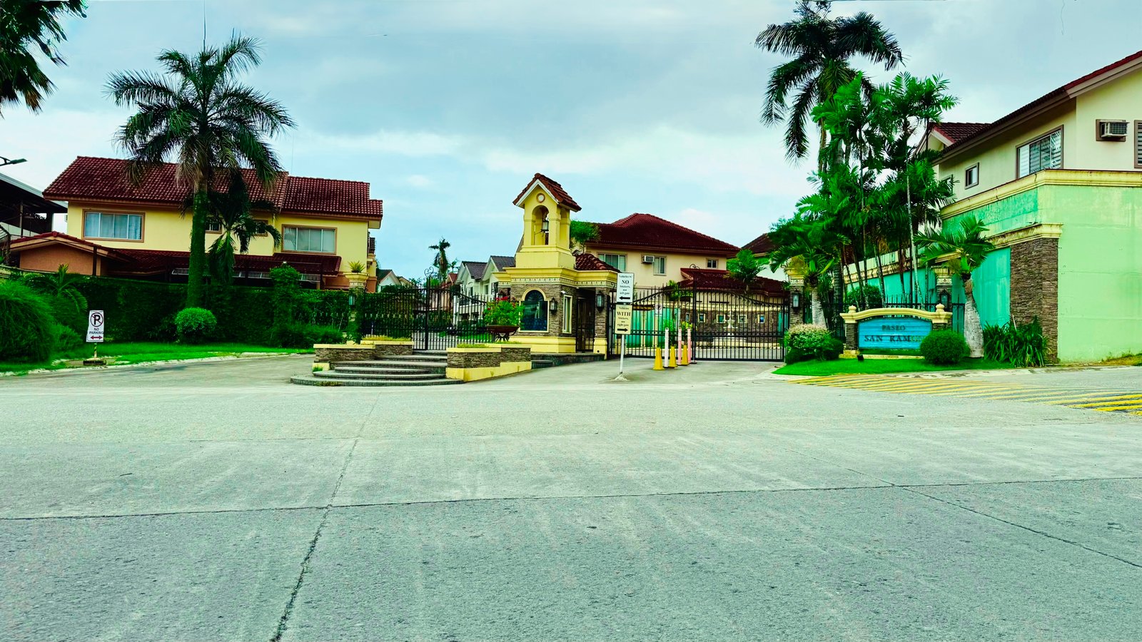Entrance of Paseo San Ramon, a subdivision in Banawa with listings of house for rent in Cebu