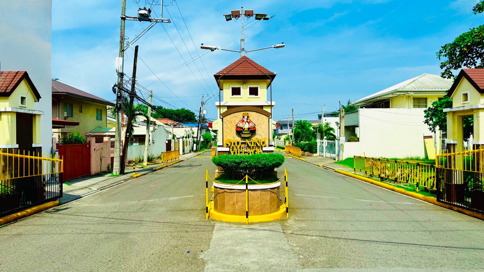Entrance of Sto. Nino Village in Banilad where there are vacant residential lot for sale in Cebu